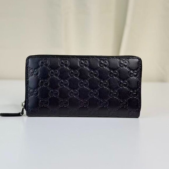 Gucci Black GG Logo Printed Wallet with Classic Logo Design - Picture 2 of 8